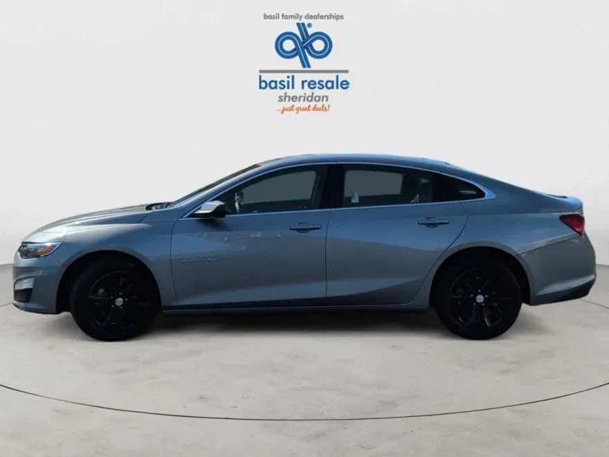 2025 Chevrolet Malibu 1LT photo 1