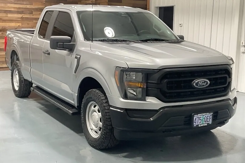 2023 Ford F-150 XL photo 1