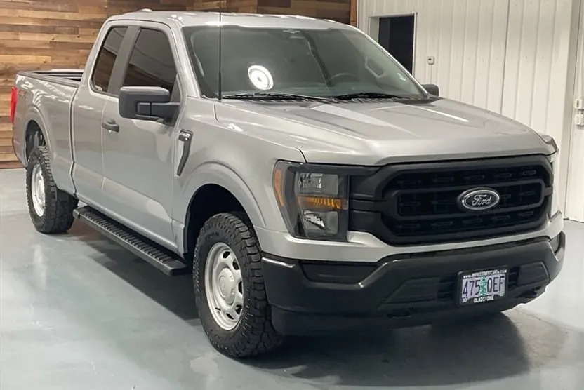 2023 Ford F-150 XL photo 1
