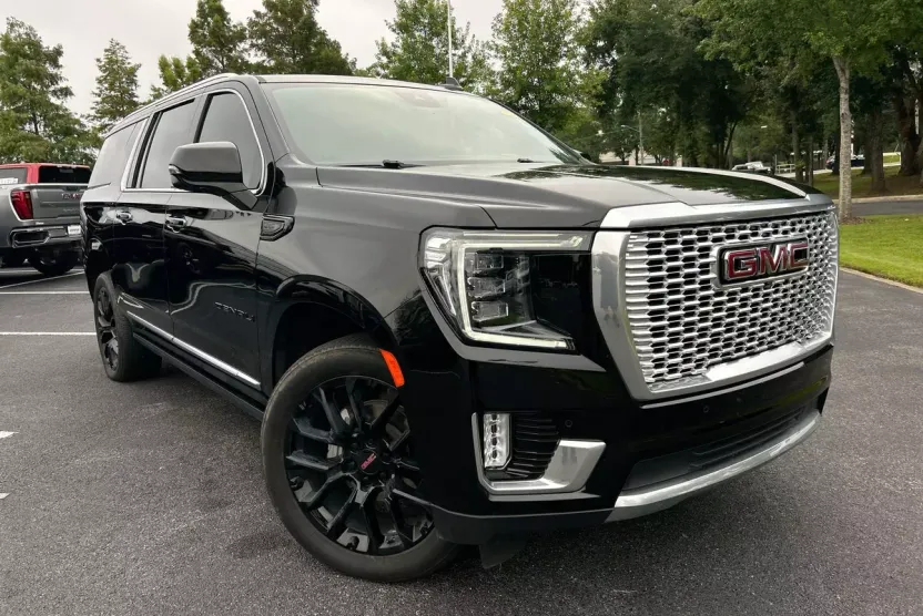 2023 Gmc Yukon XL Denali photo 1