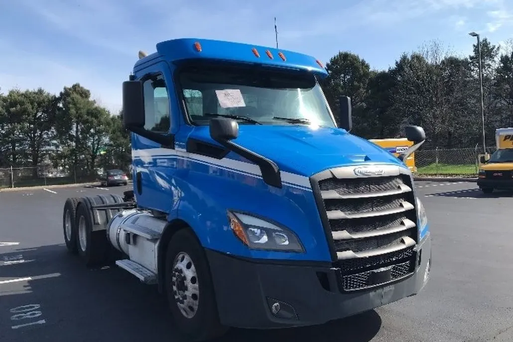 2019 Freightliner Cascadia 116" Day cab photo 1