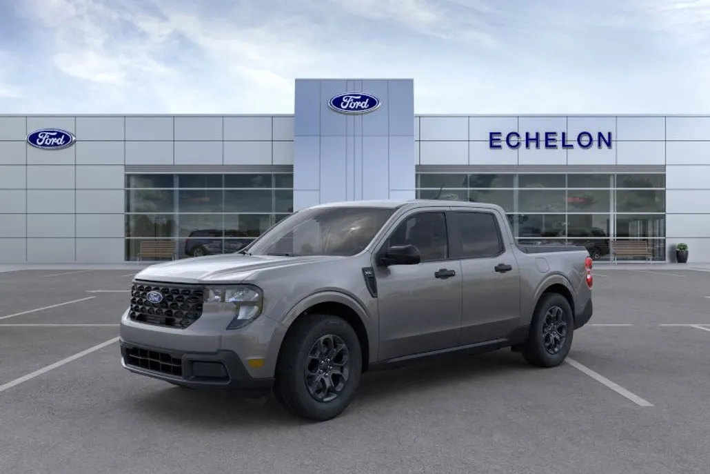 2025 Ford Maverick XLT photo 1