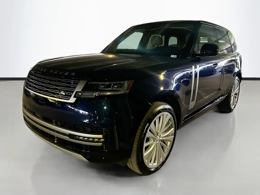 2025 Land Rover Range Rover SE photo 1