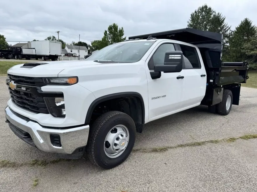 2025 Chevrolet Silverado 3500HD Work Truck photo 1