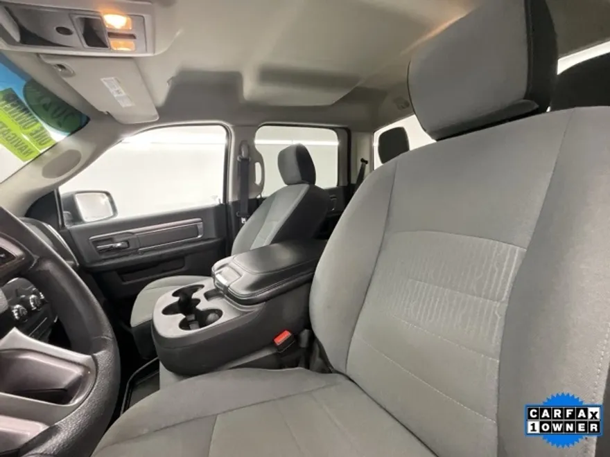 2021 Ram 1500 Classic SLT photo 1