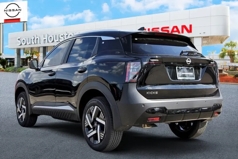 2026 Nissan Kicks SV photo 1