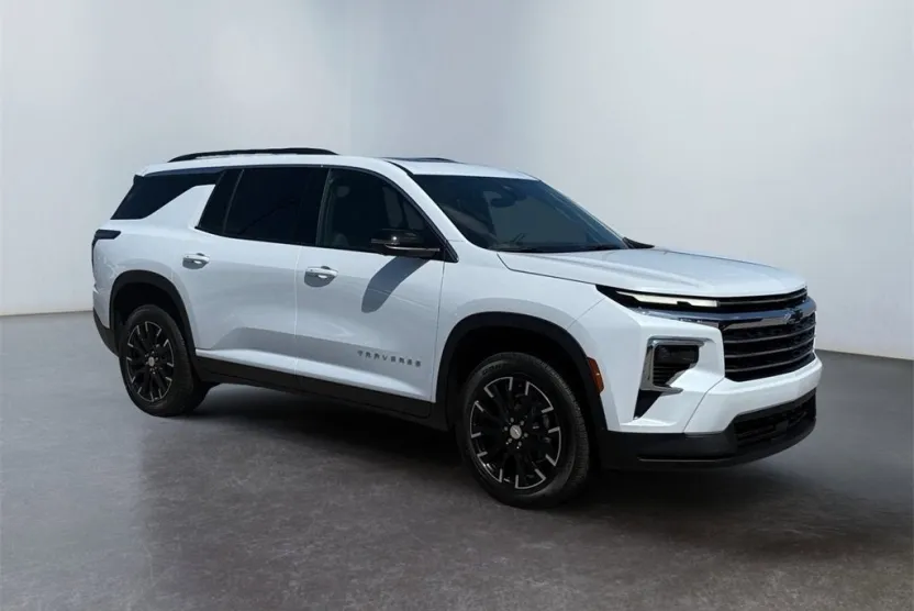 2026 Chevrolet Traverse photo 1