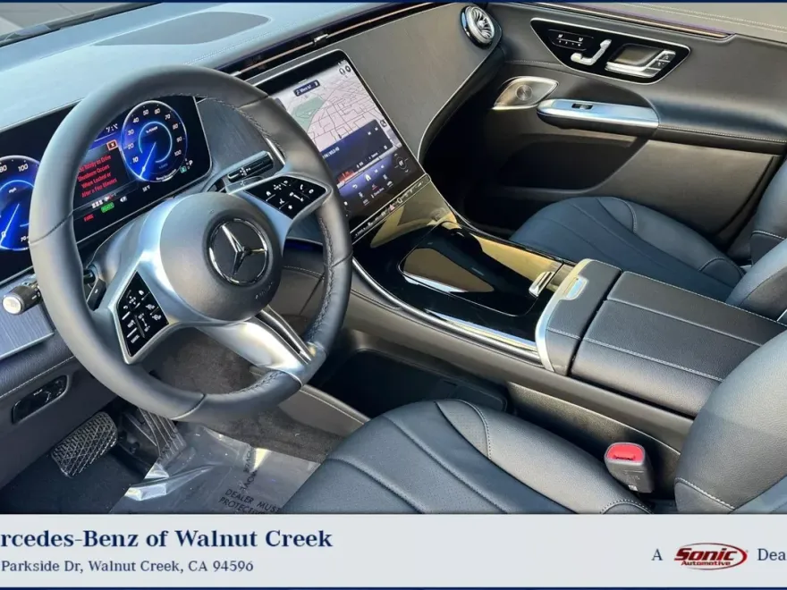 2025 Mercedes Benz 350 photo 1