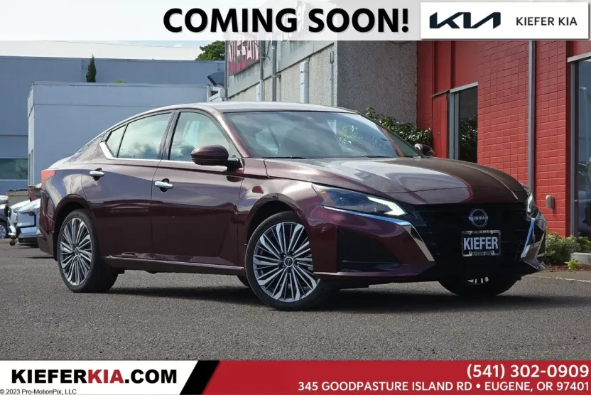 2024 Nissan Altima 2.5 SL photo 1