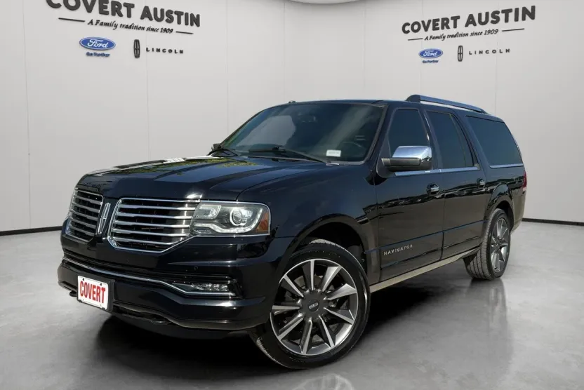 2017 Lincoln Navigator L Reserve photo 1