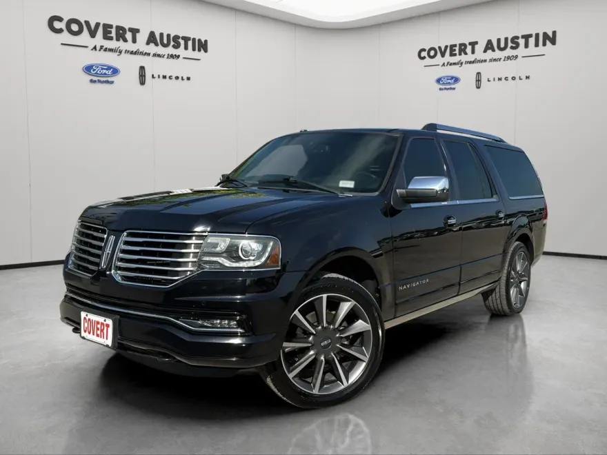 2017 Lincoln Navigator L Reserve photo 1