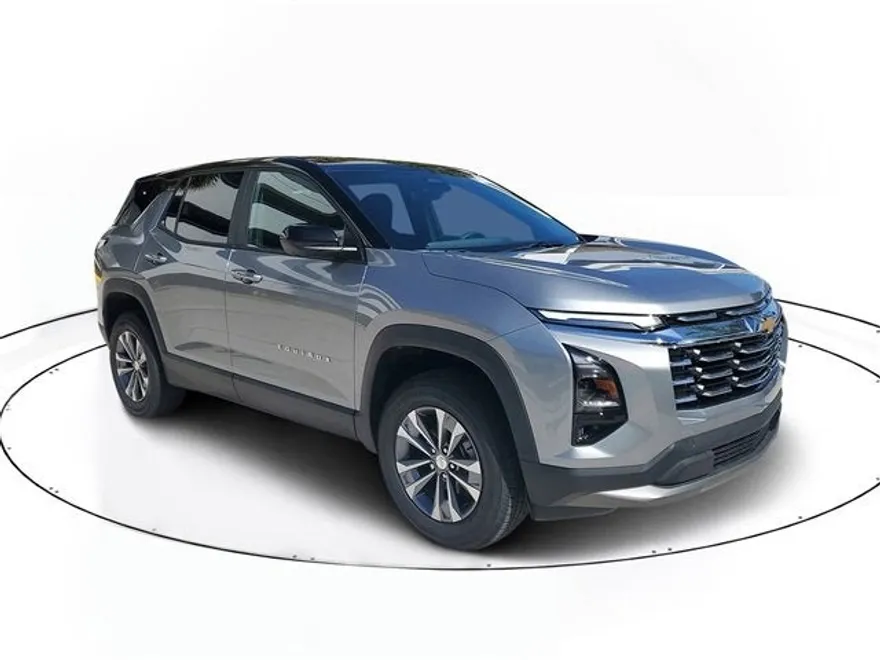 2026 Chevrolet Equinox LT photo 1