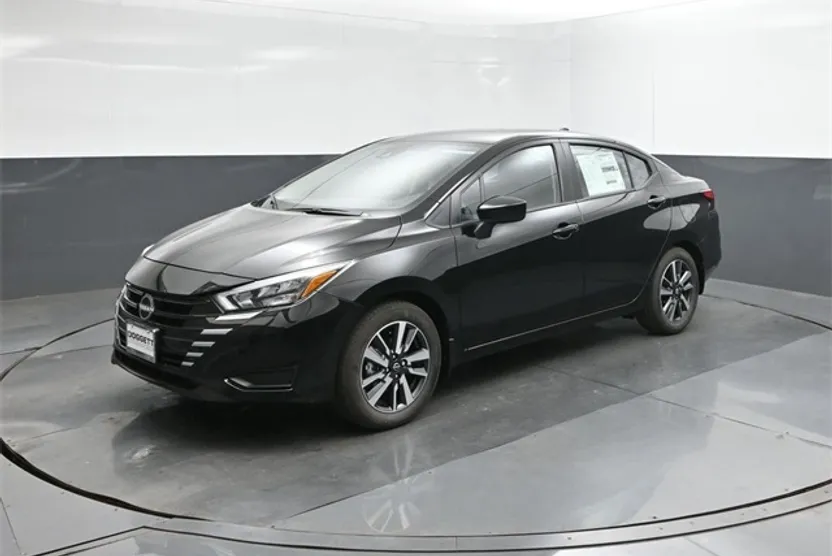 2025 Nissan Versa SV photo 1