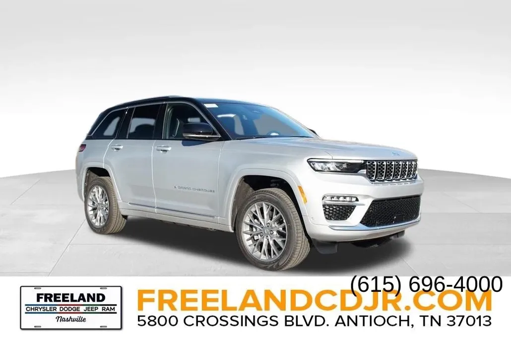 2024 Jeep Cherokee 4xe Summit photo 1