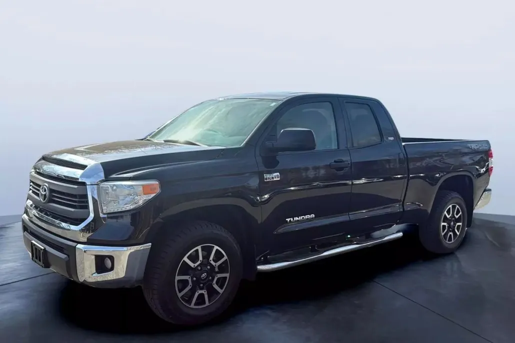 2015 Toyota Tundra Double Cab SR5 photo 1