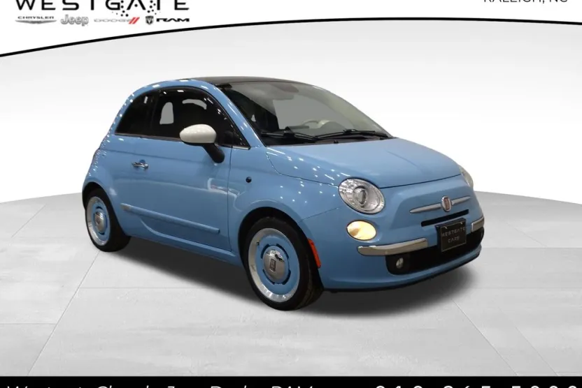 2015 Fiat 500 Lounge photo 1