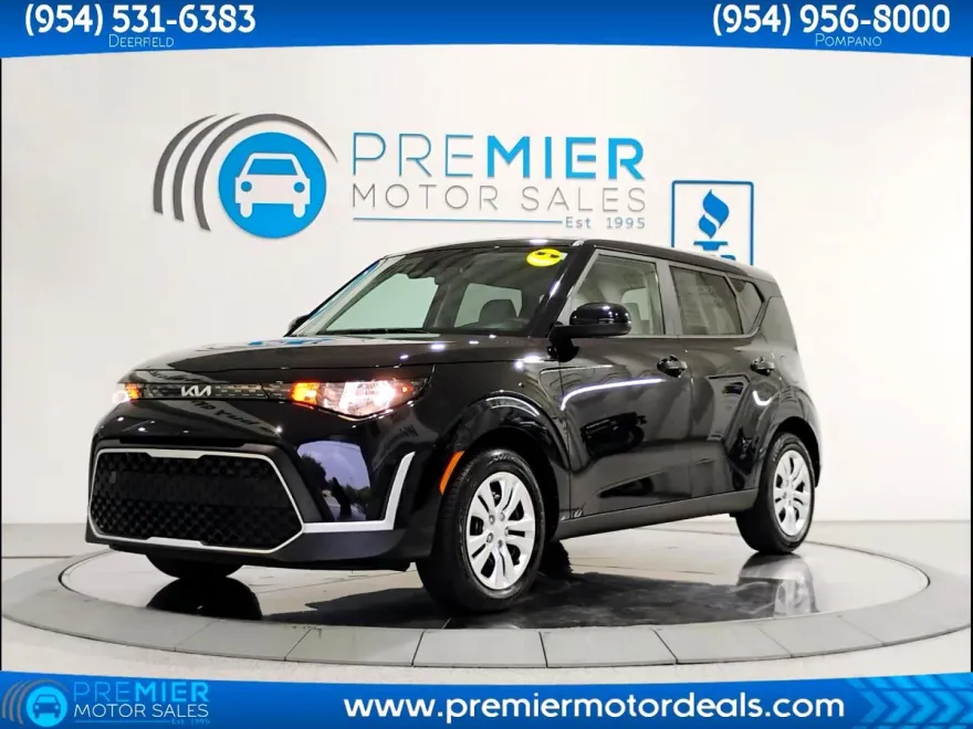 2023 Kia Soul LX S photo 1