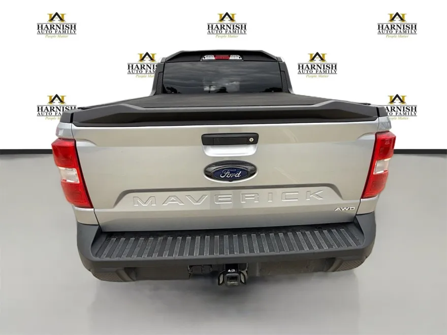 2022 Ford Maverick XLT photo 1