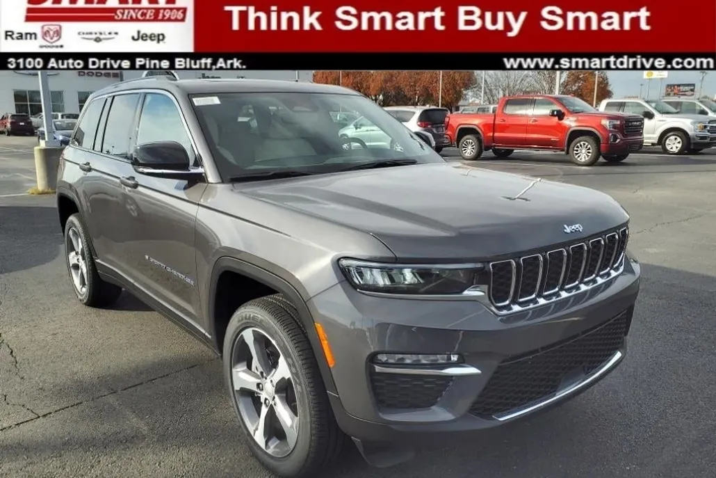 2024 Jeep Cherokee 4xe Limited photo 1