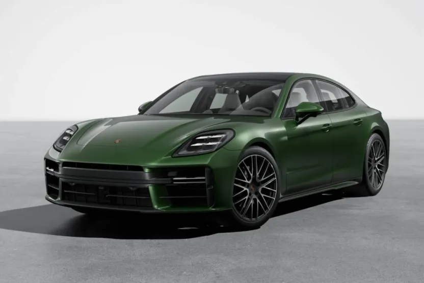2026 Porsche Panamera 4 photo 1