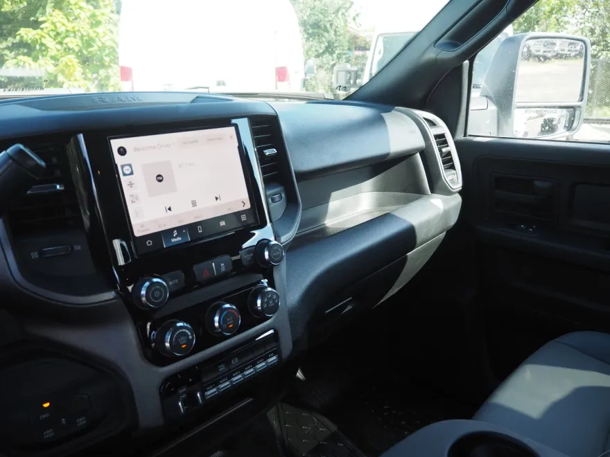 2025 Ram 3500 Tradesman photo 1