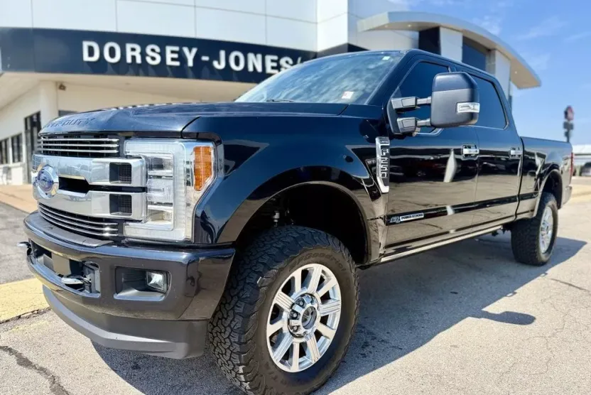 2019 Ford F-250 Limited photo 1