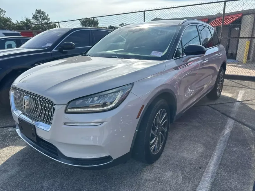2020 Lincoln Corsair Standard photo 1