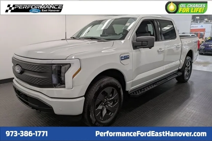 2024 Ford F-150 Lightning photo 1