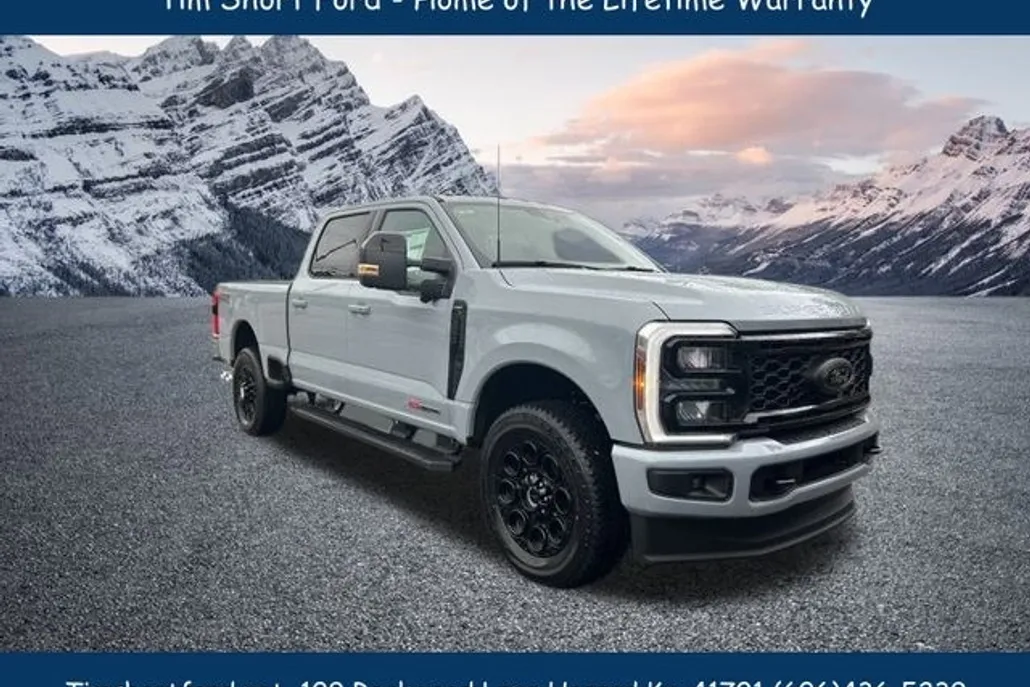 2025 Ford F-250 Lariat photo 1
