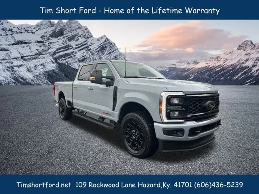 2025 Ford F-250 Lariat photo 1