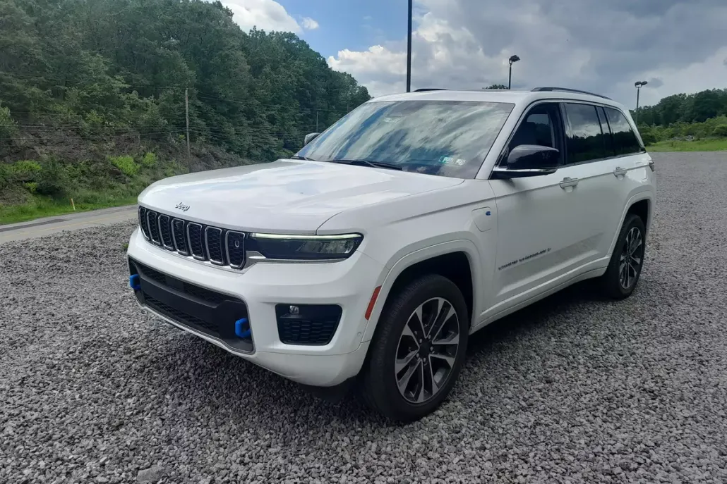2022 Jeep Grand Cherokee 4xe Overland photo 1