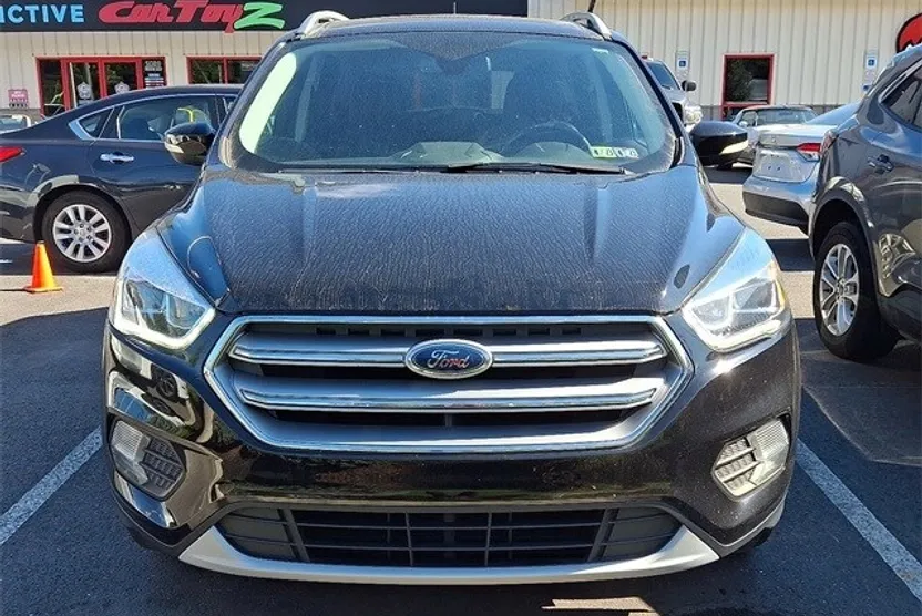 2017 Ford Escape Titanium photo 1