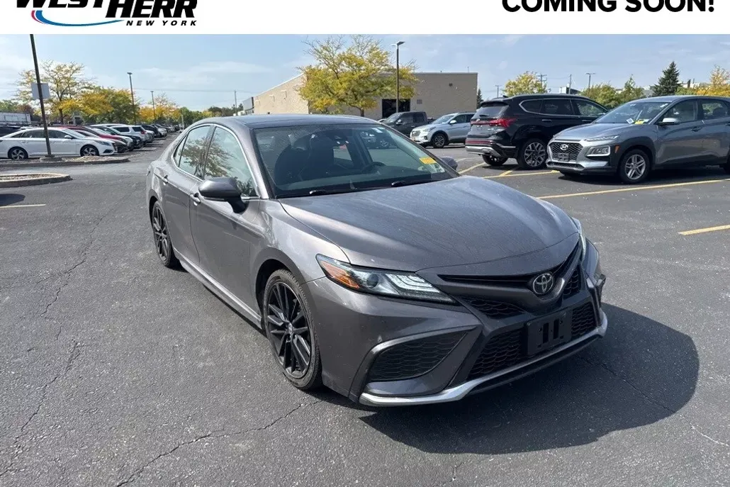 2022 Toyota Camry XSE photo 1