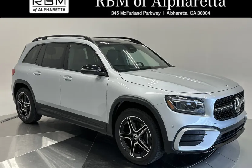 2024 Mercedes Benz GLB 250 photo 1