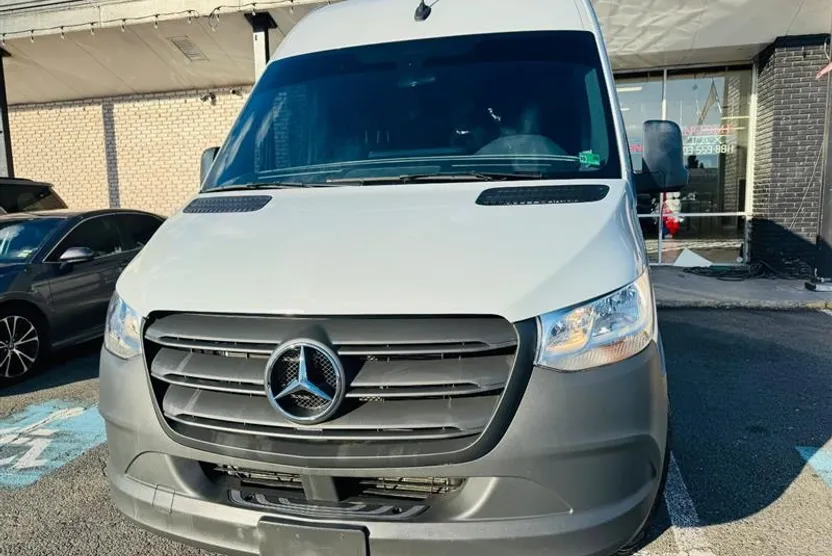 2024 Mercedes Benz Sprinter Cargo Van 2500 photo 1
