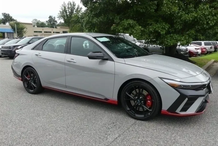 2025 Hyundai Elantra N photo 1