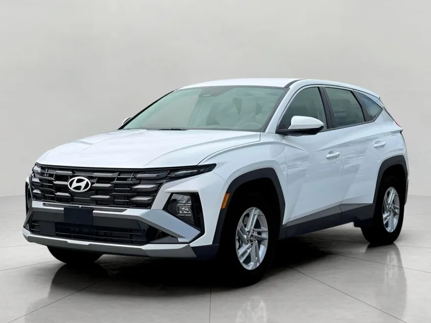 2025 Hyundai Tucson SE photo 1