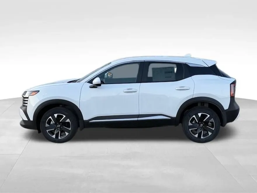 2025 Nissan Kicks SV photo 1
