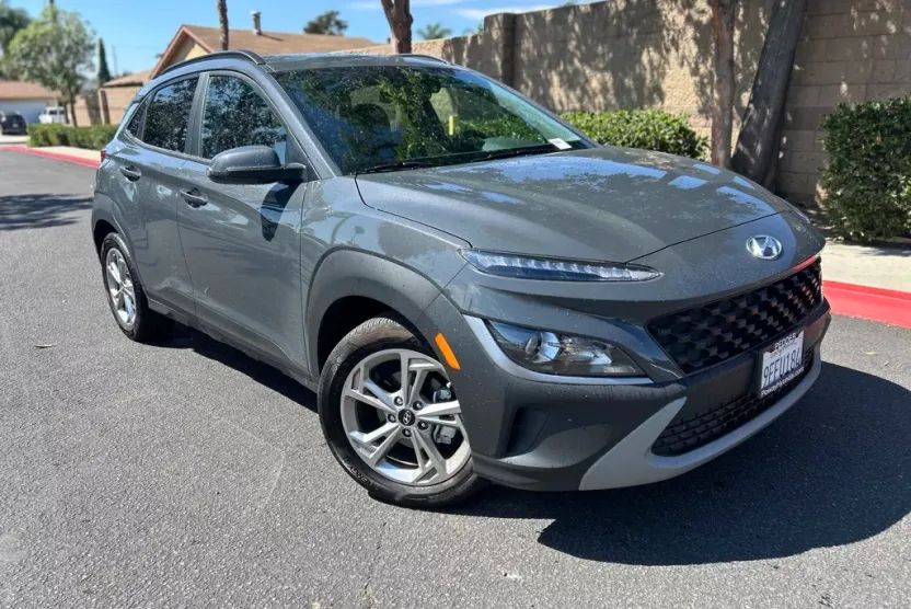 2023 Hyundai Kona SEL photo 1