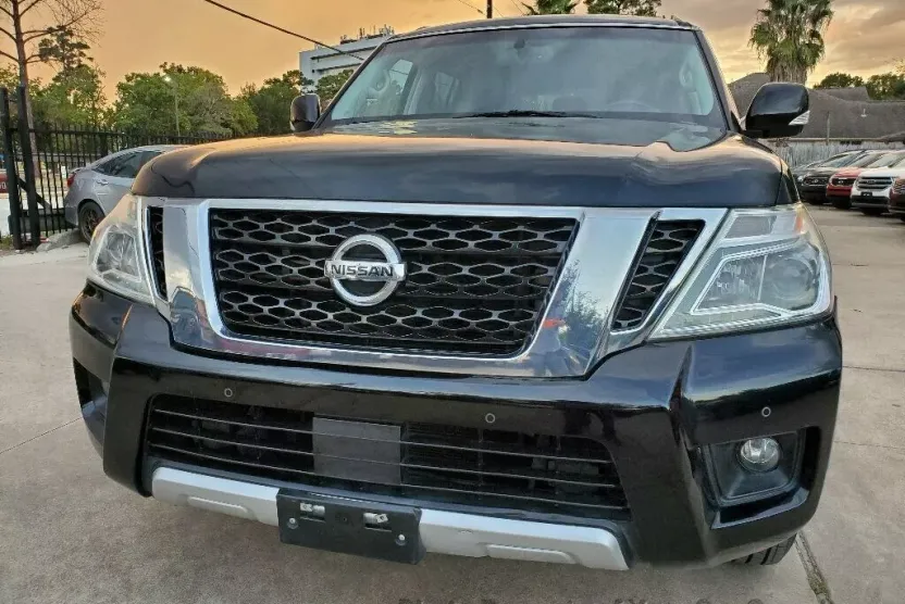 2018 Nissan Armada photo 1