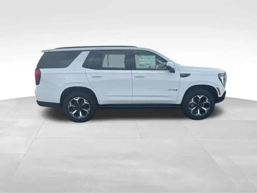 2025 Gmc Yukon AT4 photo 1