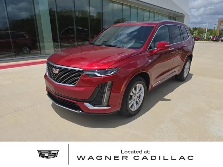 2025 Cadillac XT6 Luxury photo 1