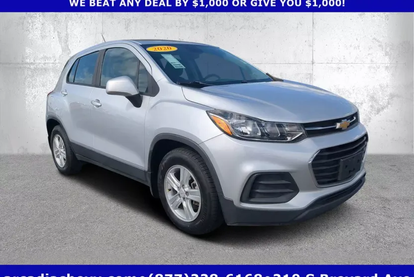 2020 Chevrolet Trax LS photo 1