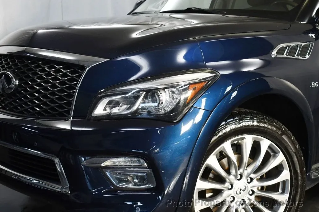 2016 Infiniti QX80 photo 1