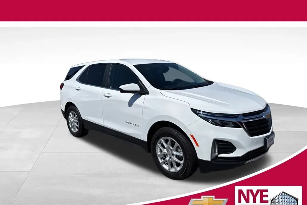 2024 Chevrolet Equinox LT photo 1