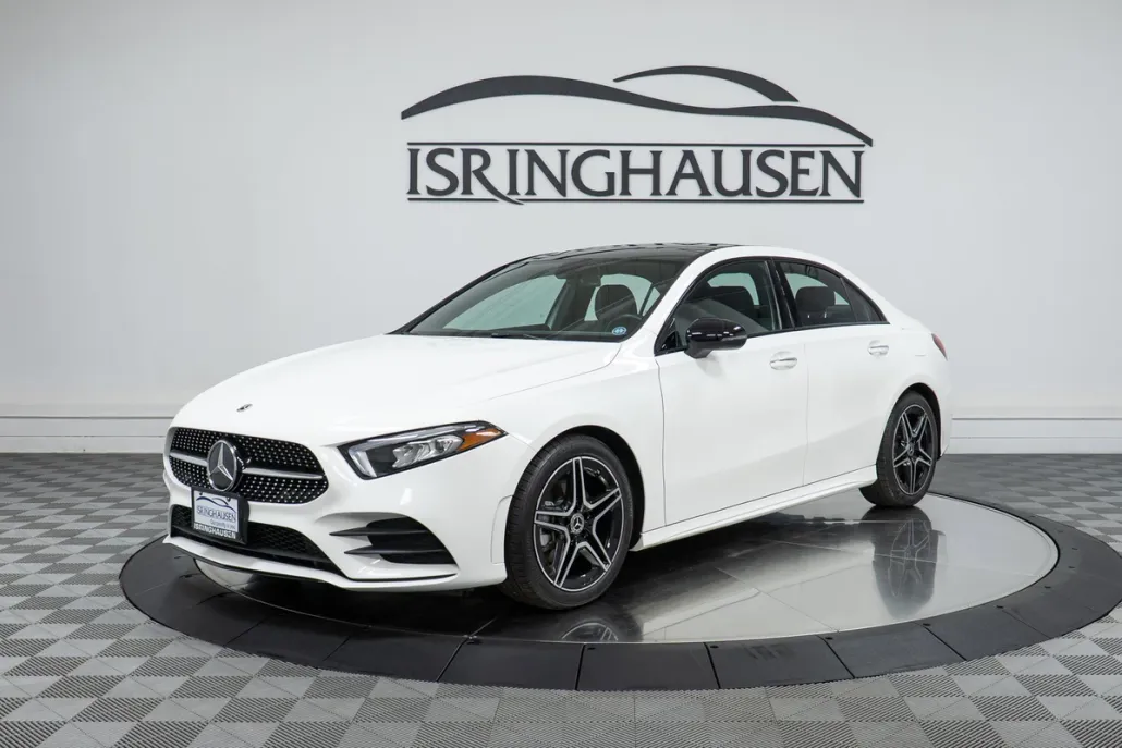 2022 Mercedes Benz A 220 4MATIC photo 1