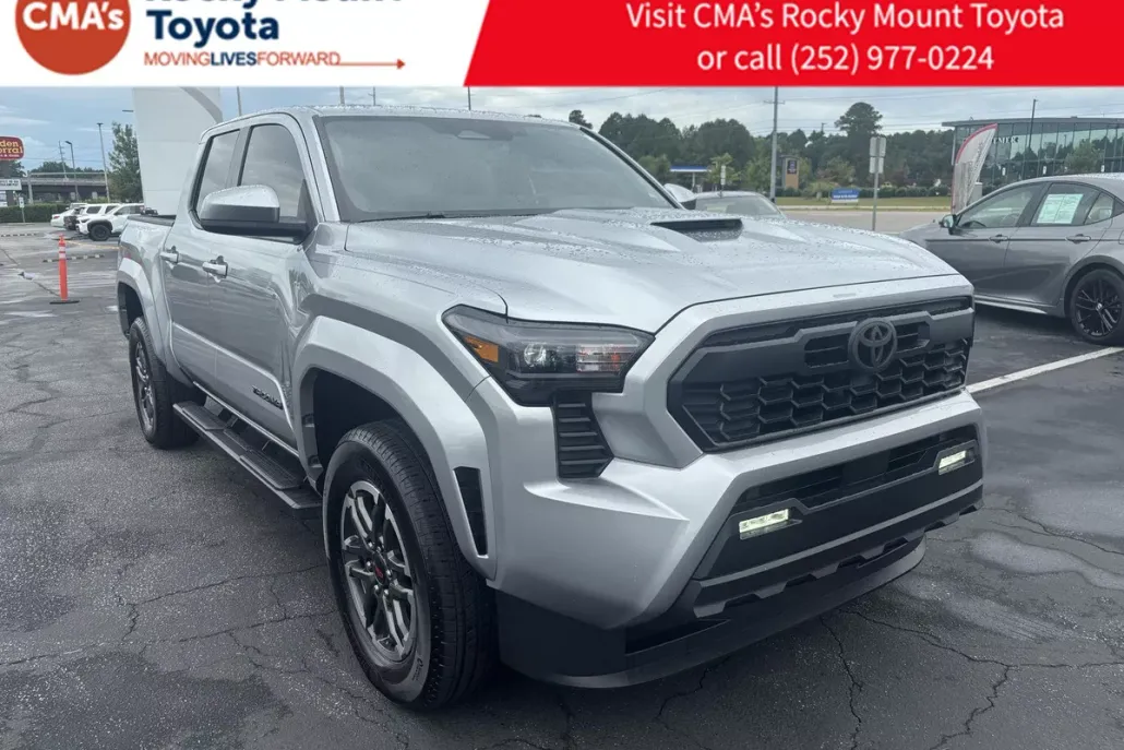 2024 Toyota Tacoma TRD Sport photo 1