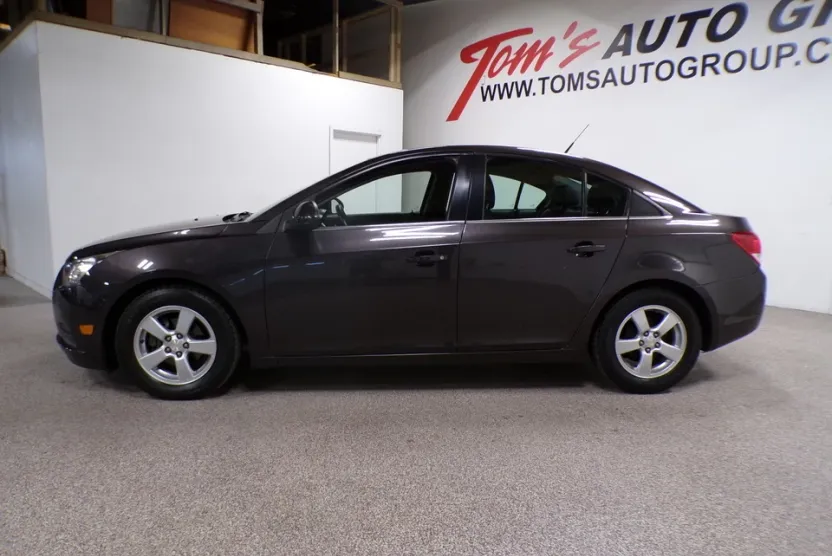 2014 Chevrolet Cruze photo 1