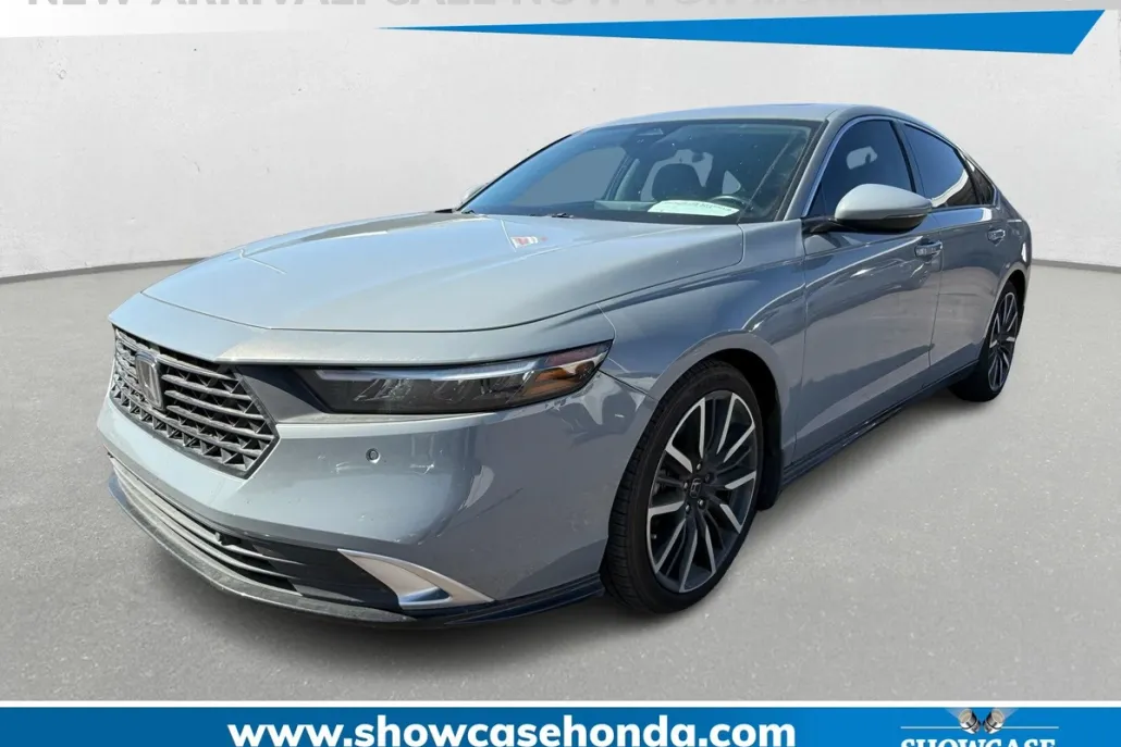 2024 Honda Accord Hybrid Touring photo 1