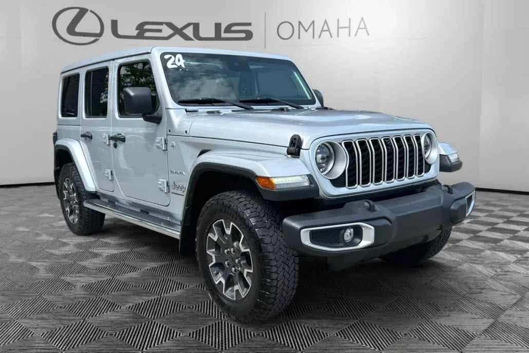 2024 Jeep Wrangler Sahara photo 1
